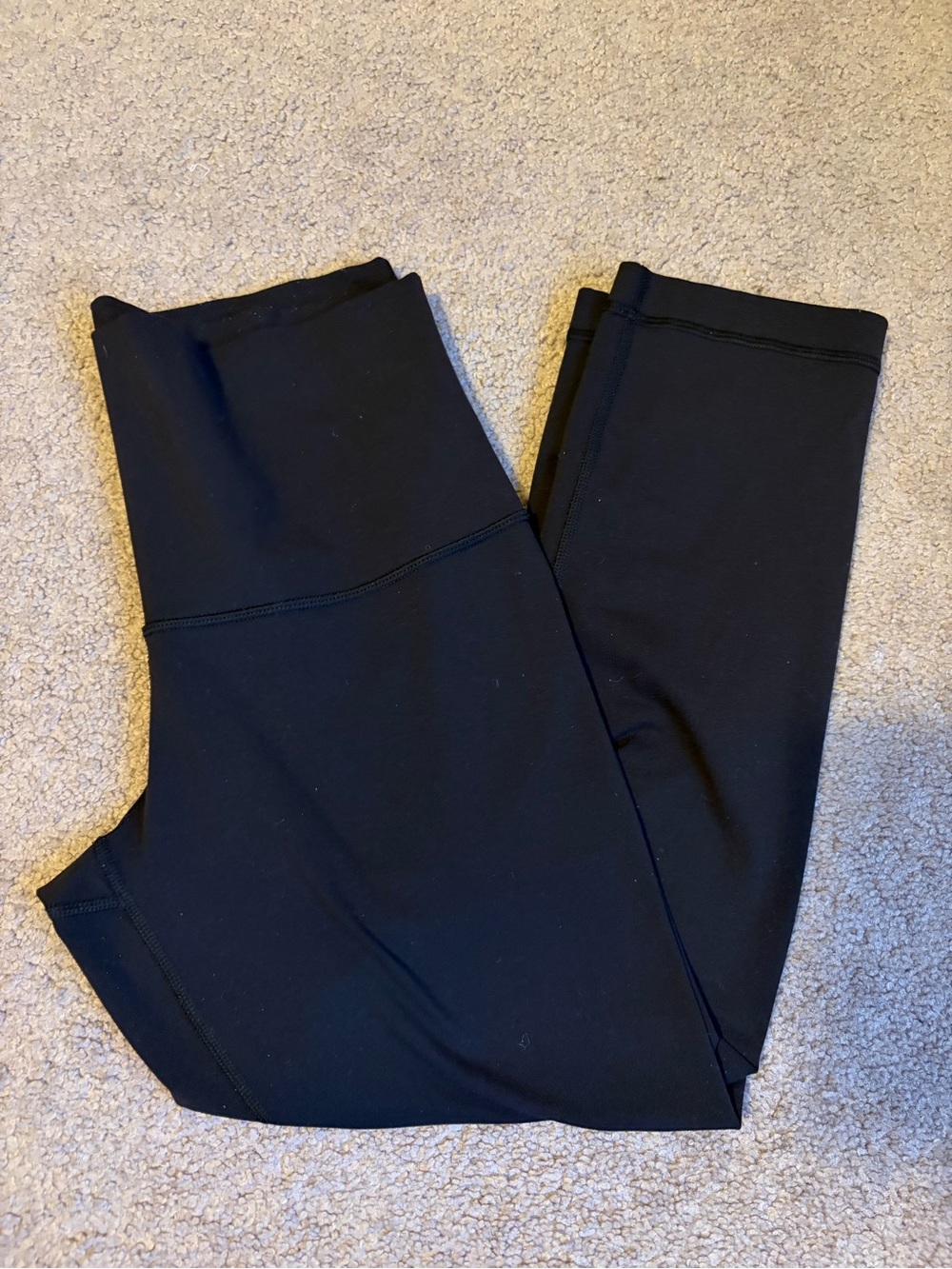 🍁 LULULEMON - Size 8? Cropped Leggings